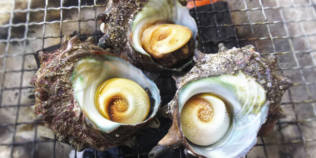 サザエのつぼ焼き